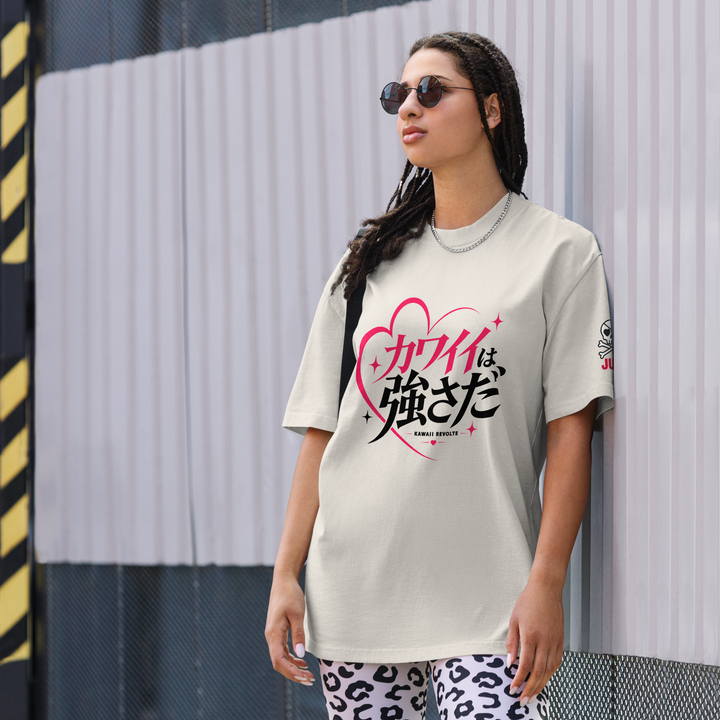 KAWAII REVOLTE 01 – カワイイは強さだ オーバーサイズフェードTシャツ