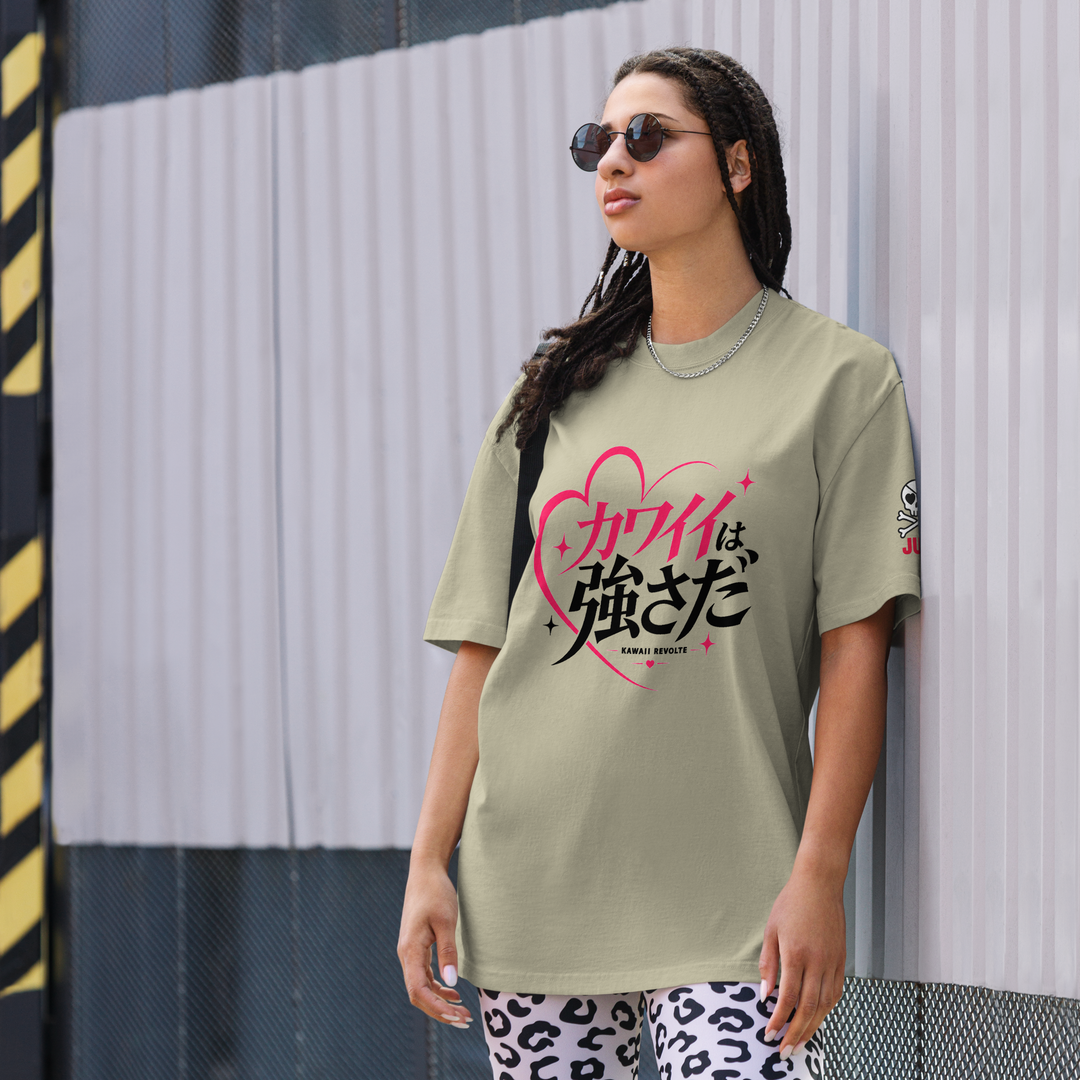 KAWAII REVOLTE 01 – カワイイは強さだ オーバーサイズフェードTシャツ