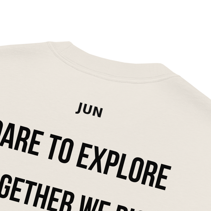 RISE ABOVE 02 – JUN ピンクスカルガール オーバーサイズTシャツ 1