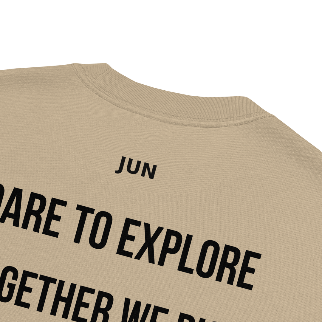 RISE ABOVE 02 – JUN ピンクスカルガール オーバーサイズTシャツ 1