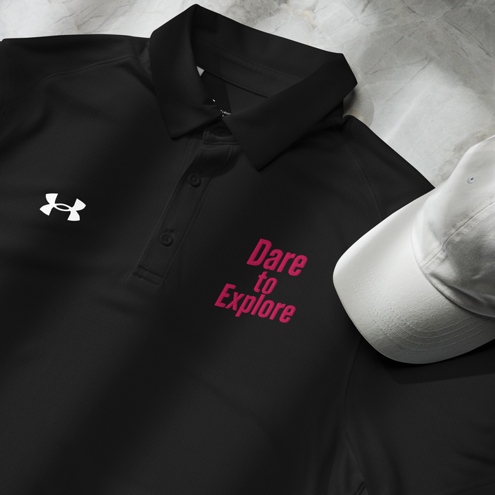 Dare to Explore – Under Armour® メンズポロシャツ（カラーバリエーション）