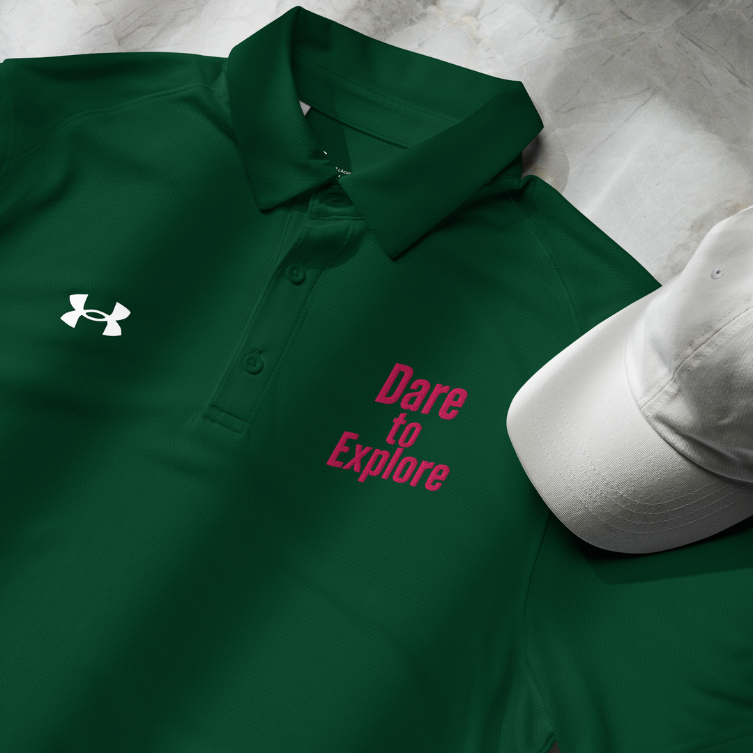 Dare to Explore – Under Armour® メンズポロシャツ（カラーバリエーション）