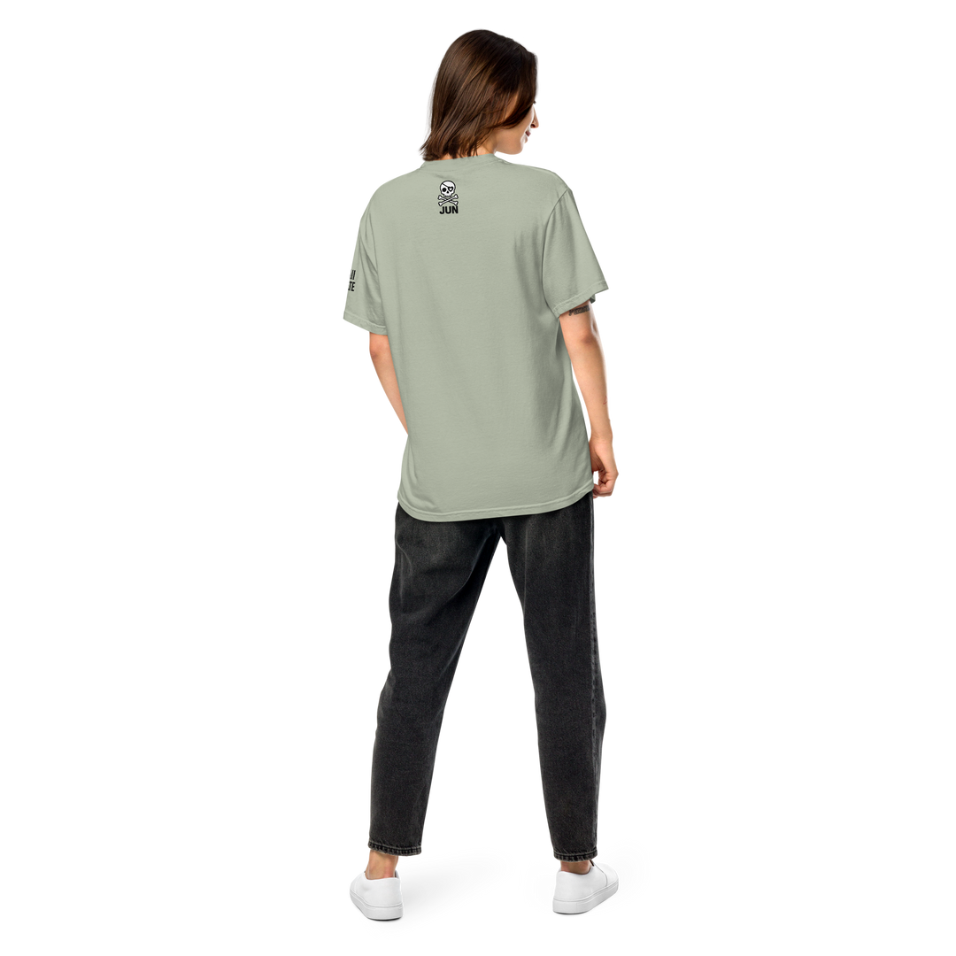 KAWAII RÉVOLTE – POP SKULL GIRL Poster Tee