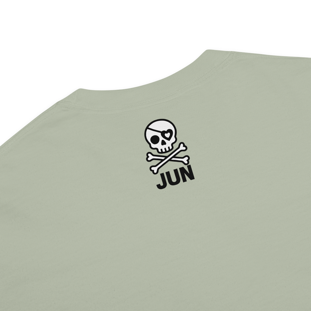 KAWAII RÉVOLTE – POP SKULL GIRL Poster Tee