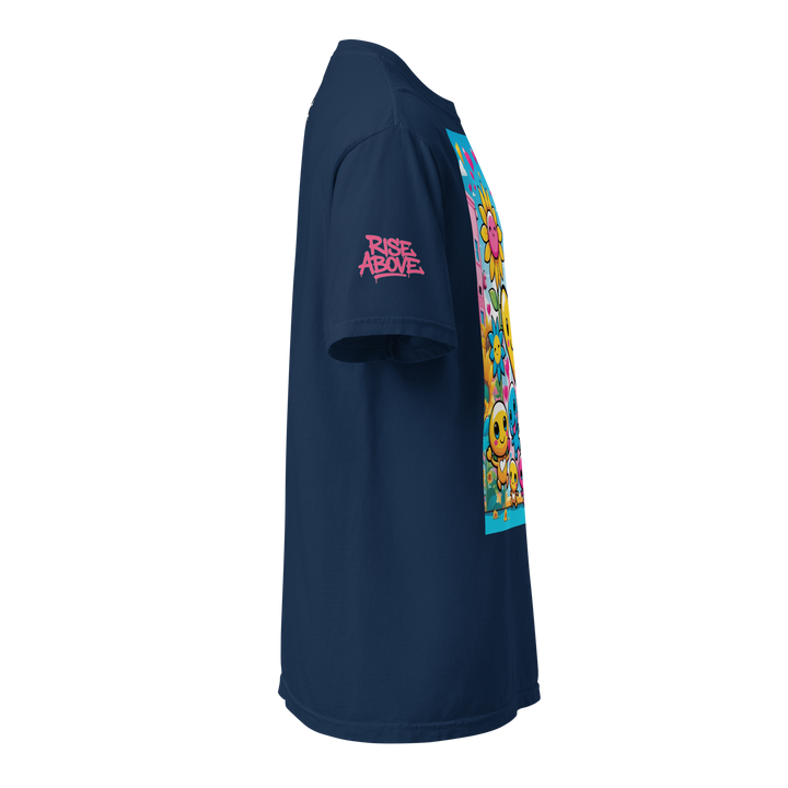 RISE ABOVE 11 — COSMIC REBEL｜ユニセックス製品染めヘビーウェイトTシャツ