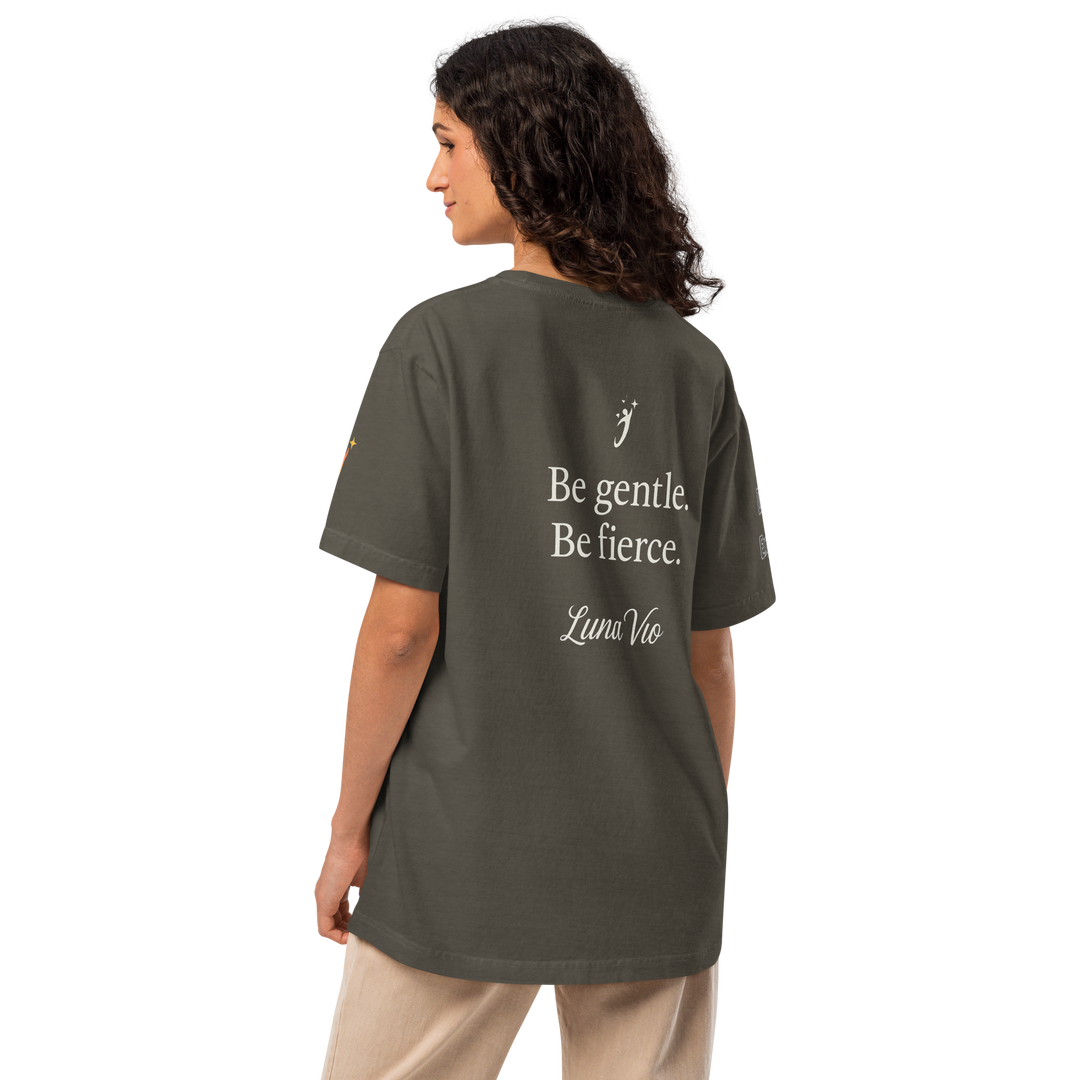 Dare to Explore UNISEX Oversized Art T-Shirt – LUNA VIO Collection
